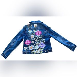 Hand painted denim jacket, size M.